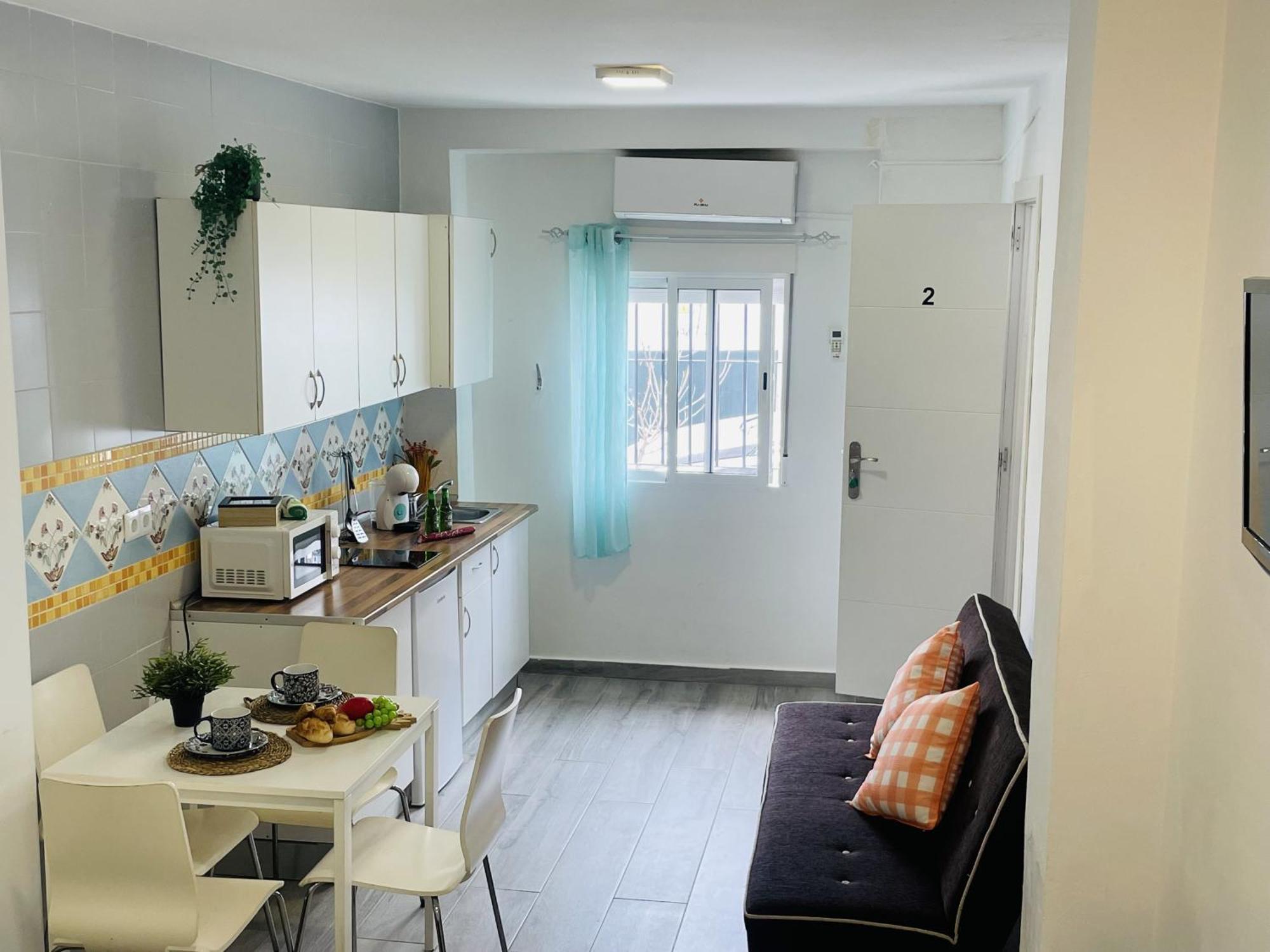 Estudio Jimena Carabeo En El Centro De Nerja Εξωτερικό φωτογραφία