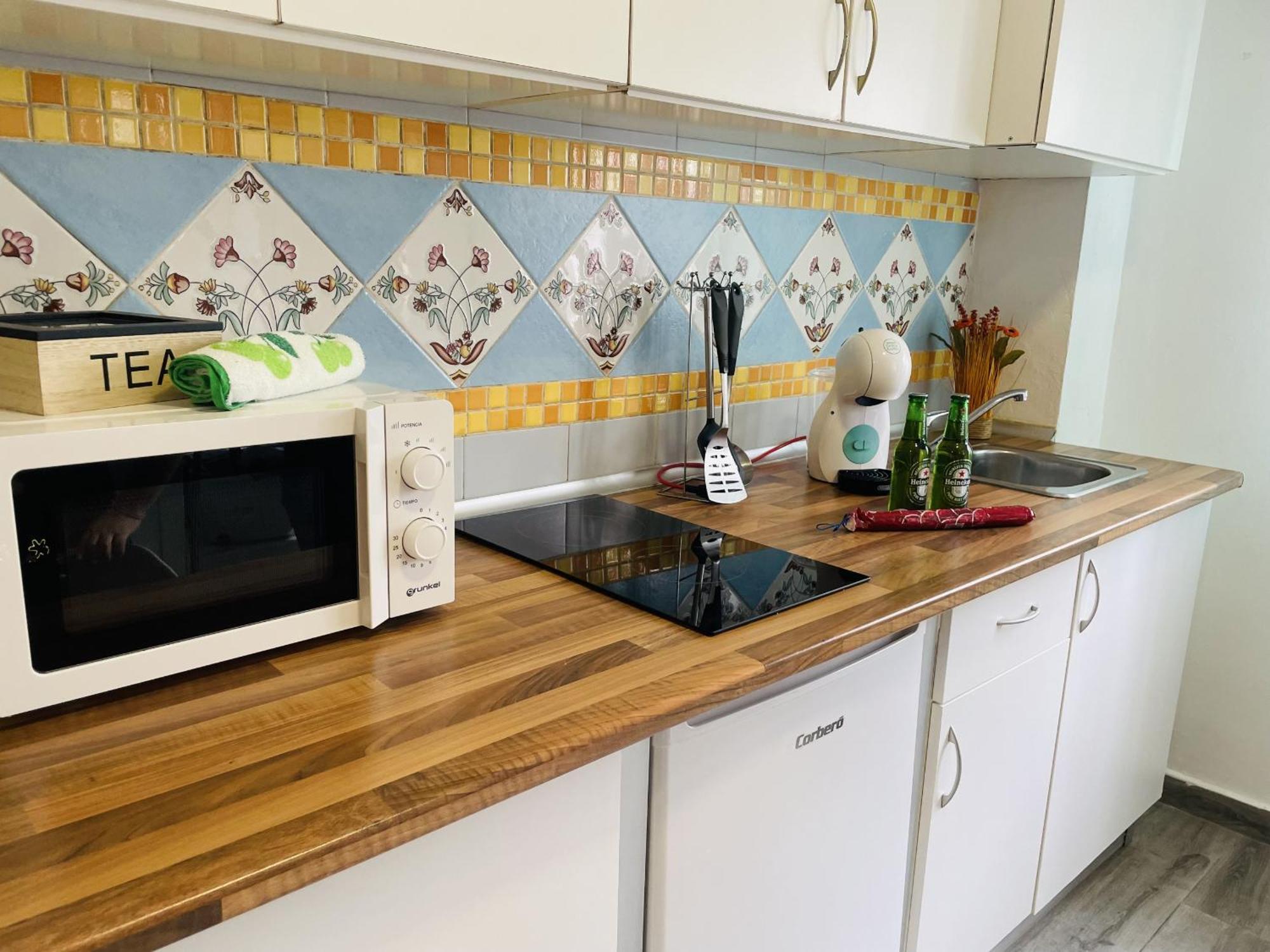 Estudio Jimena Carabeo En El Centro De Nerja Εξωτερικό φωτογραφία